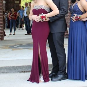 Maroon strapless prom dress